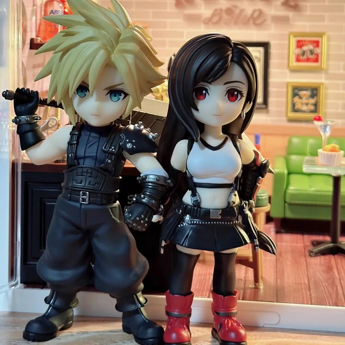 11-12cm Anime Cloud Strife Tif - Model Kit Final Fantasy 评论和价格