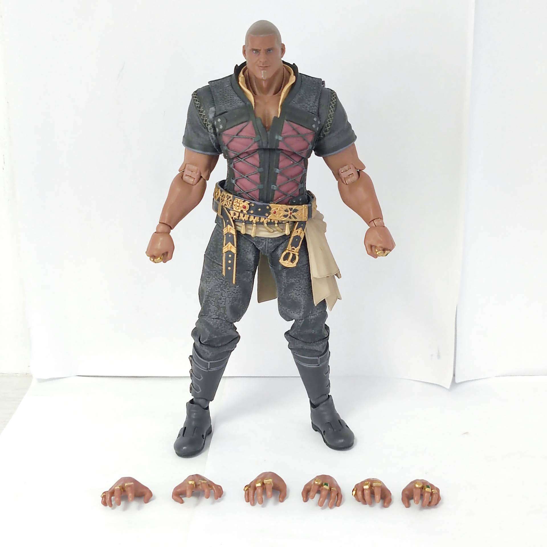 Official Loose Figure Hugo Kup - Model Kit Final Fantasy 评论和价格