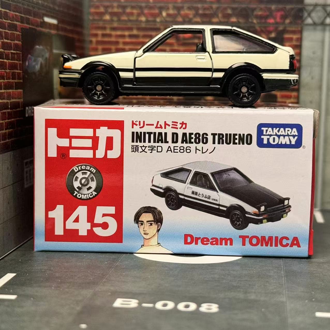 Dream Tomica NO. 145 Initial D - Model Kit Ae86 评论和价格