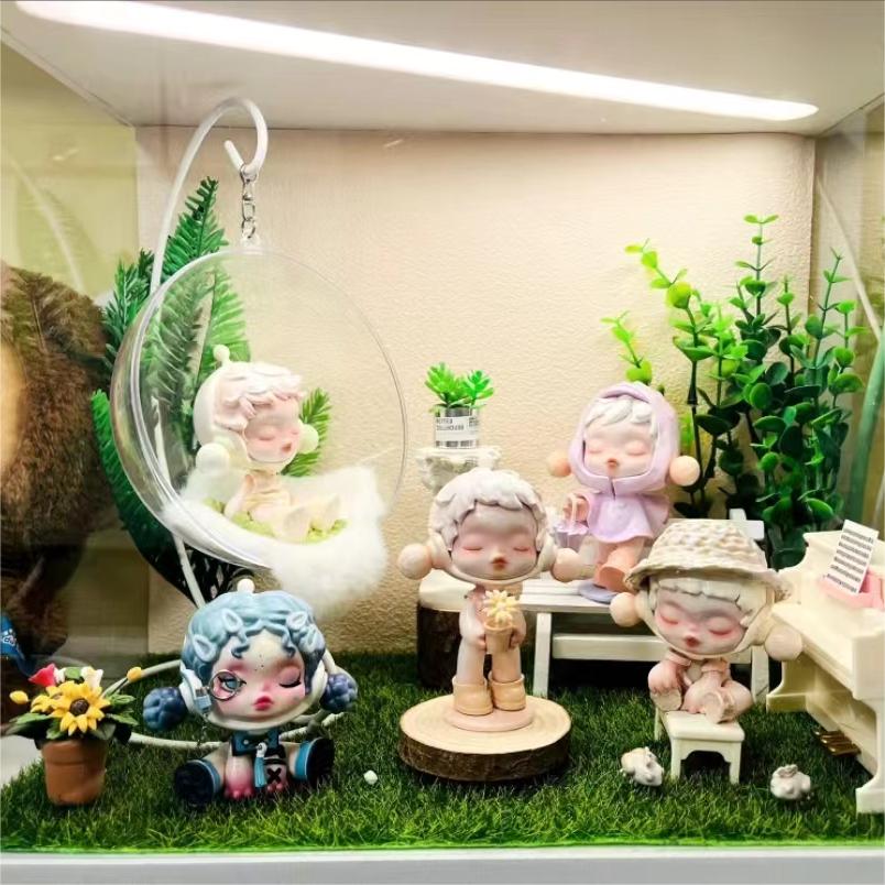 Premium White Chevron Display  - Model Kit Display Case 评论和价格